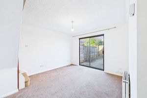 Living room- click for photo gallery